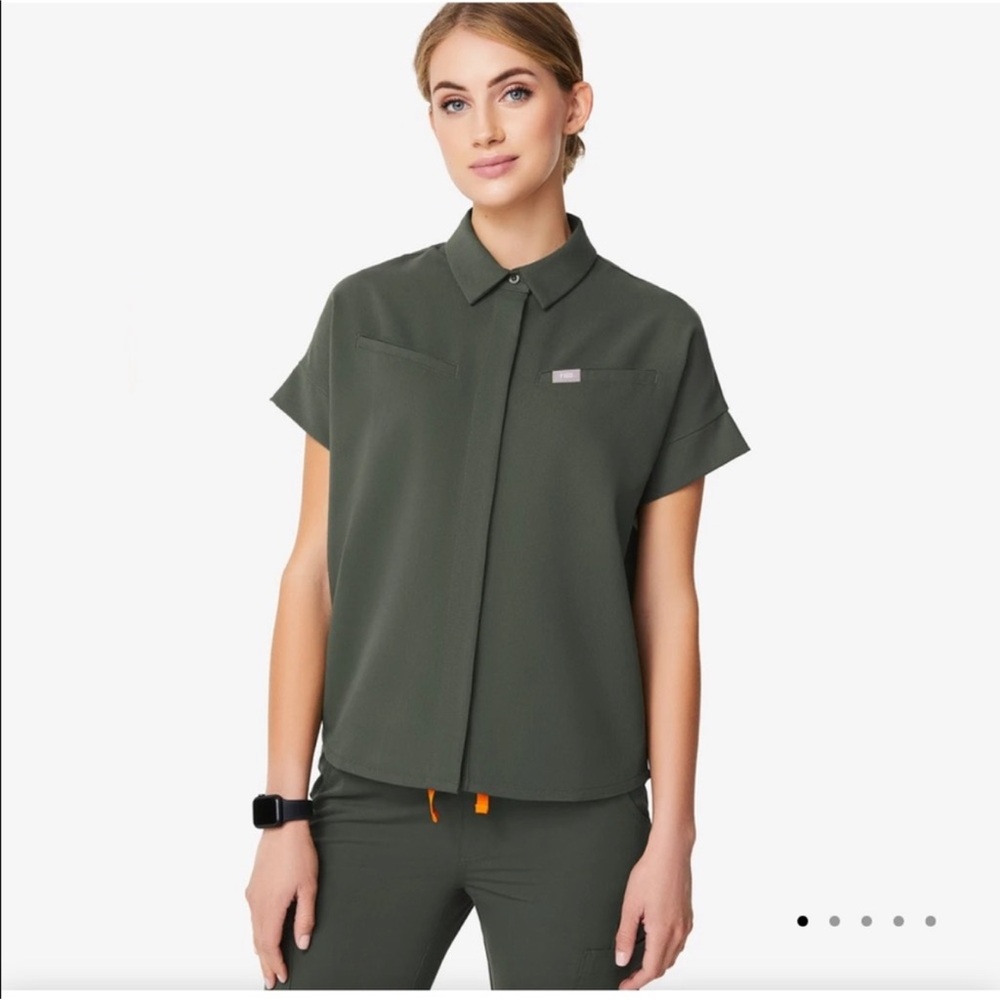 Figs Moss Elmina top and Zamora joggers
